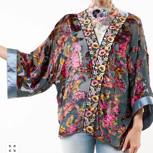 ARATTA Silent Journey French Riviera Embroidered Floral Kimono O/S - Picture 3 of 16